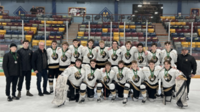 MUNN Insurance U16 AAA Provincials Silver Medal Winners Eastern Growlers